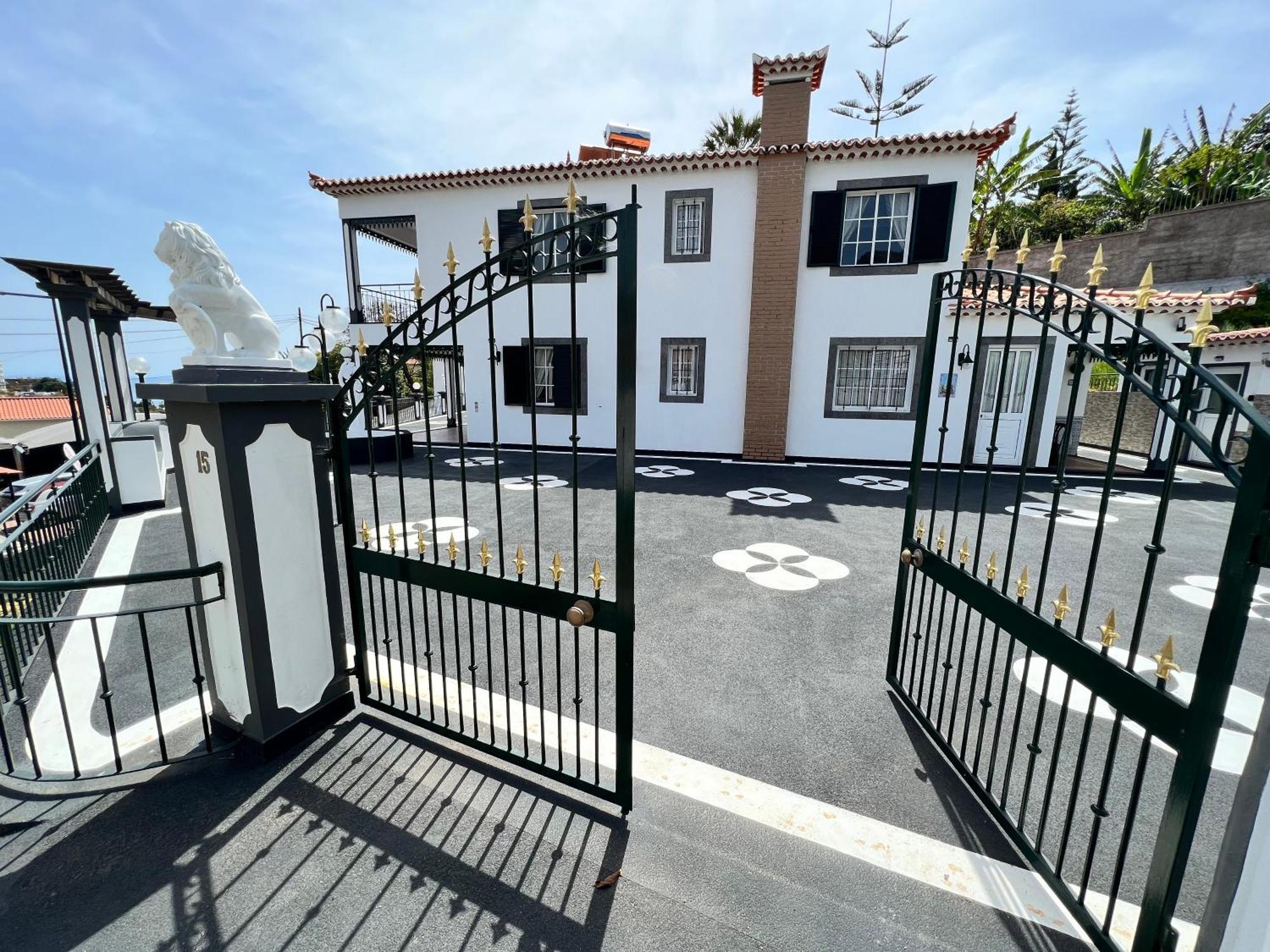 Classic Tranquil Madeiran 4-Bedroom Villa Funchal Екстер'єр фото
